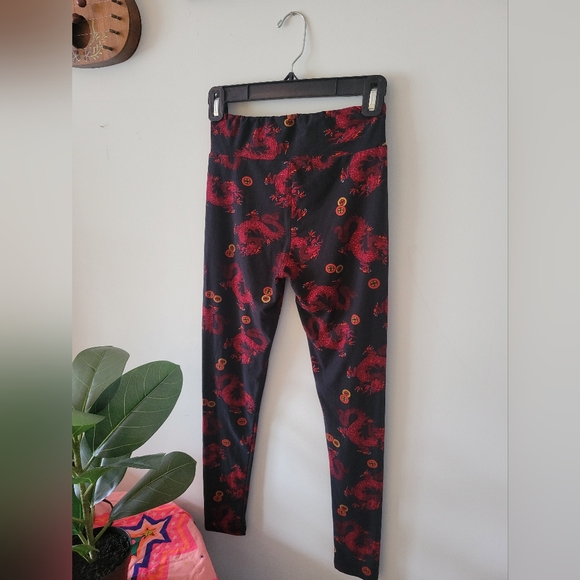 LuLaRoe Dragon Legging - Picture 2 of 3